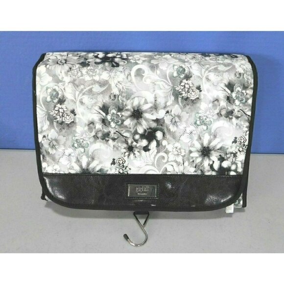 GIGI HILL LOS ANGELES BLACK & WHITE HANGING TRAVEL ORGANIZER, 12 x 28" OPEN - Picture 2 of 7